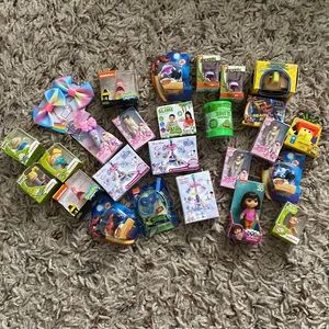 COPY - Nickelodeon Mini Brands